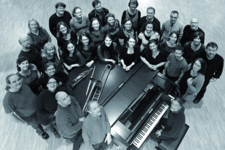 Wild Roses Crew »Frühlingsgezwitscher im Rosenbusch«