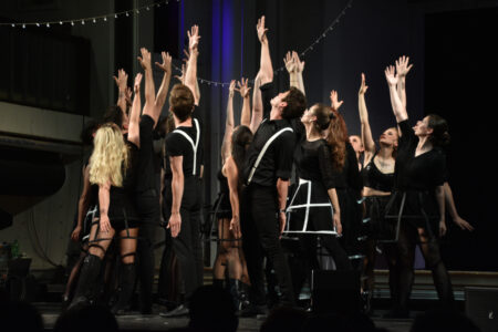 Oh-TÖNE »Show Yourself«